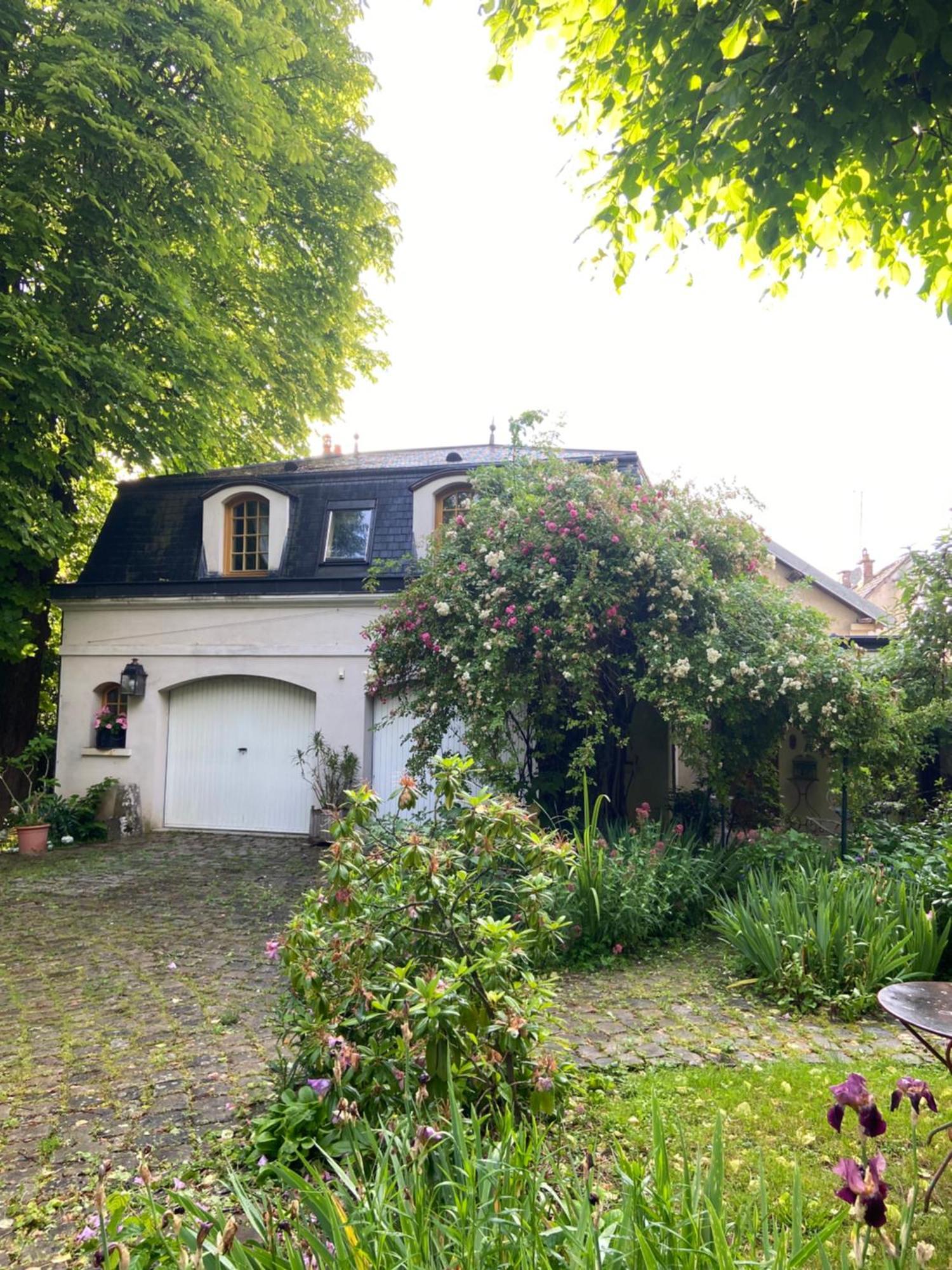 Le Val Clos, Appartement Dans Une Maison De Maitre 19E Tanlay Zewnętrze zdjęcie
